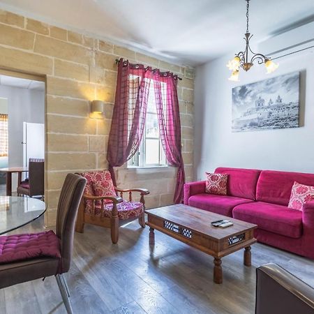 Charming Duplex Apartment In The Centre Of Sliema Ngoại thất bức ảnh